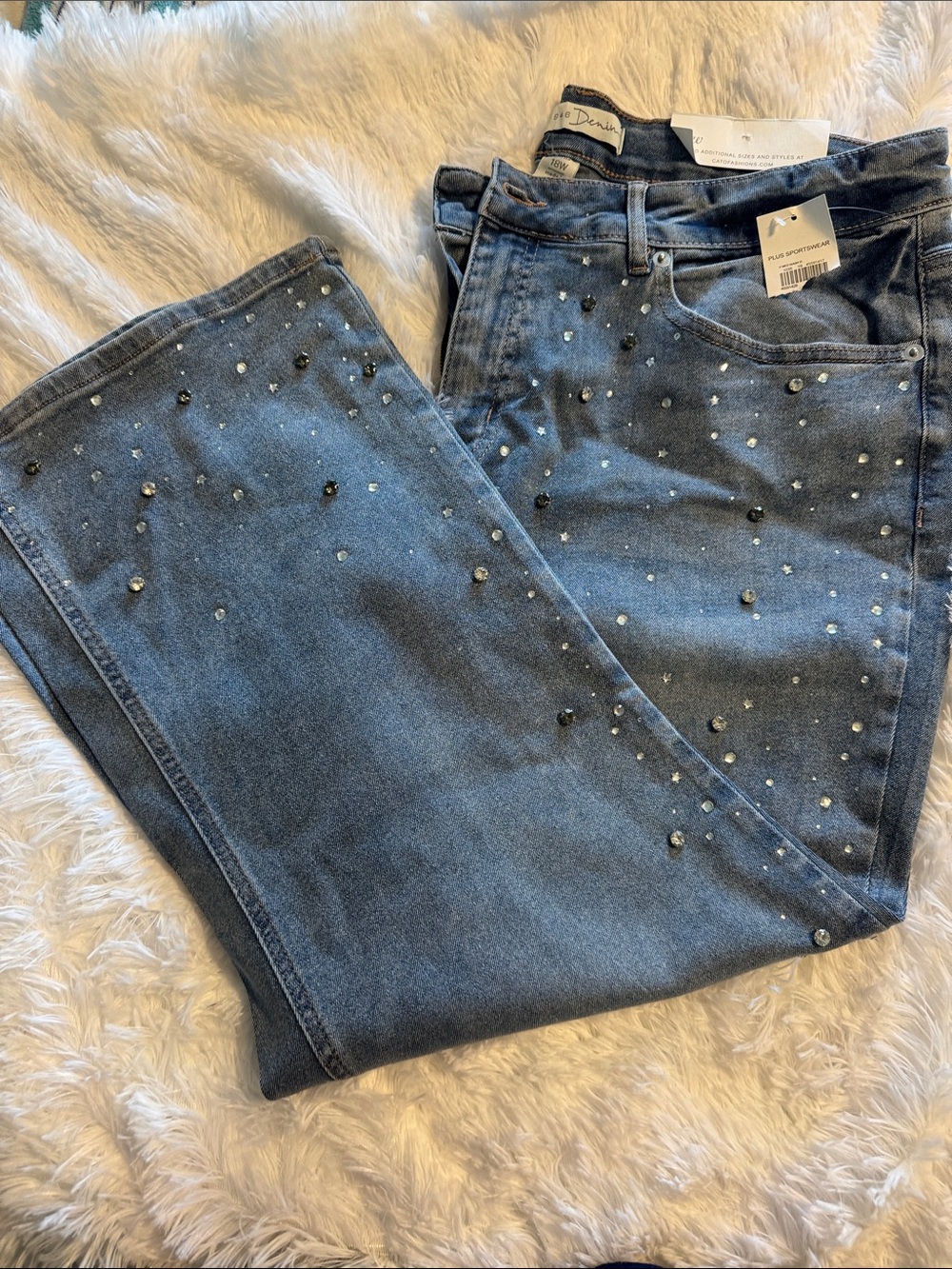 Embellished Blue Denim cropped Jeans - Women